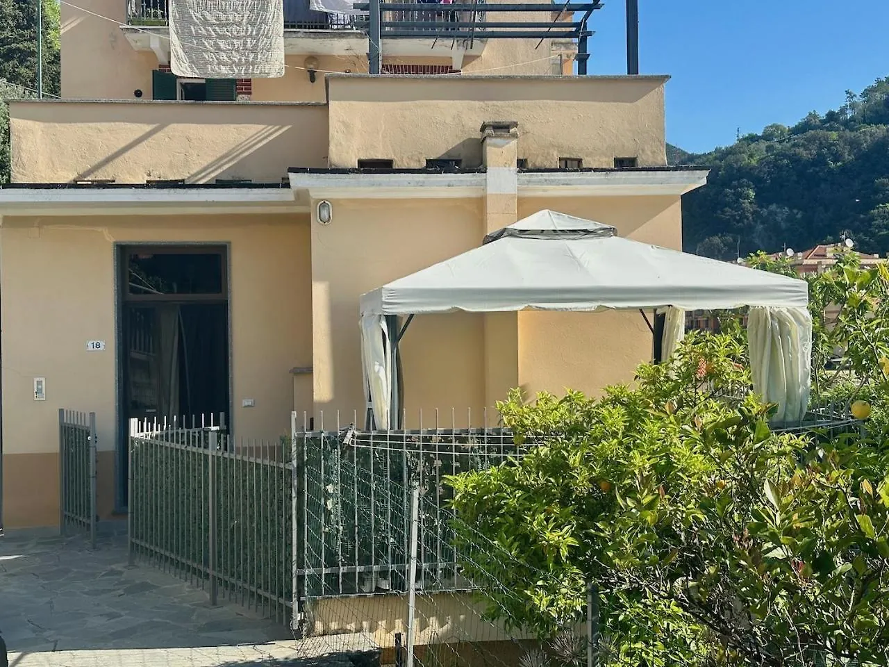 Varazze Apartment contacts