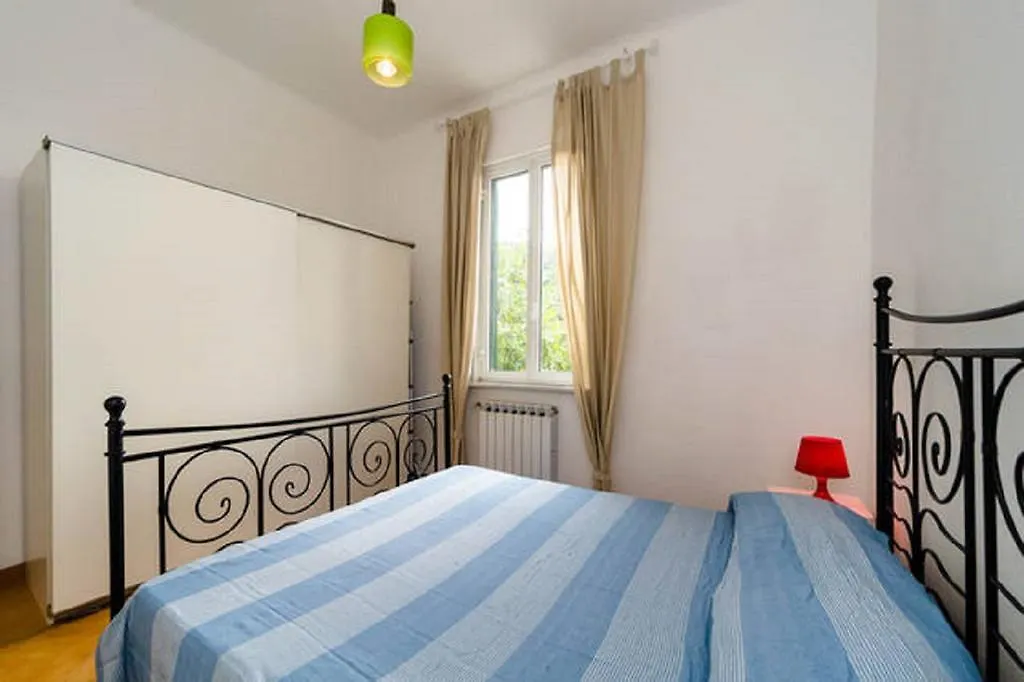 Varazze Apartment