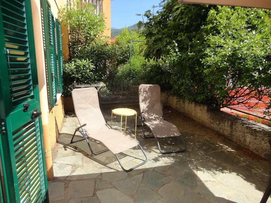 Varazze Apartment